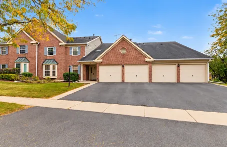 3 Bedroom Schaumburg Condo