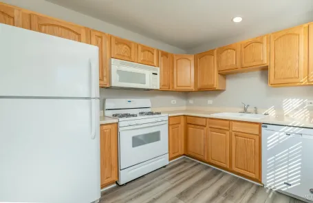 2 Bedroom Naperville Condo
