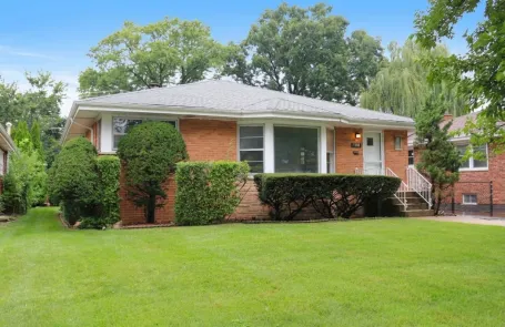 3 Bedroom Park Ridge Single Family