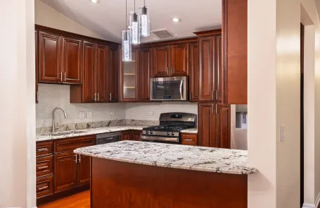 4 Bedroom Arlington Heights Townhome