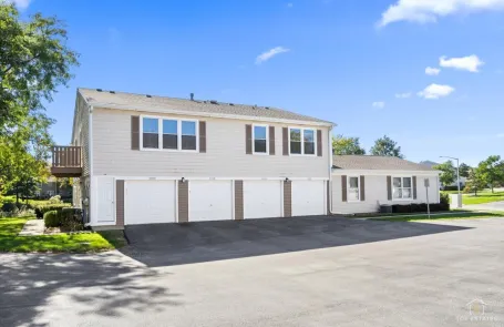 2 Bedroom Schaumburg Apartment