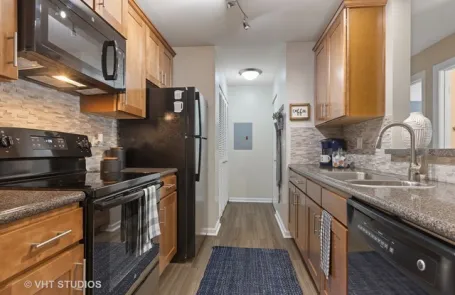 3 Bedroom Wheaton Apartment