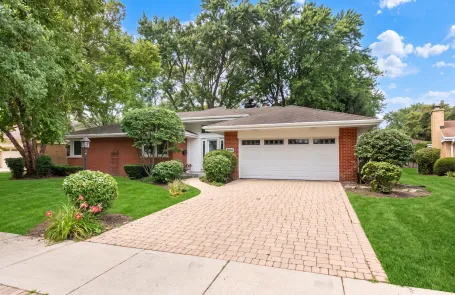 3 Bedroom Park Ridge Single Family