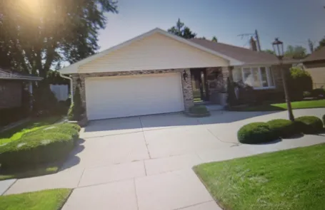 3 Bedroom Des Plaines Single Family