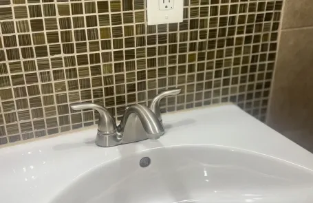 2 Bedroom Park Ridge Condo