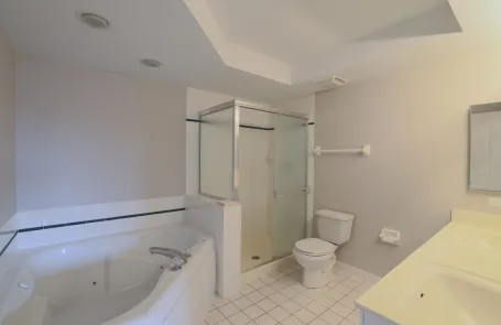 2 Bedroom Des Plaines Condo