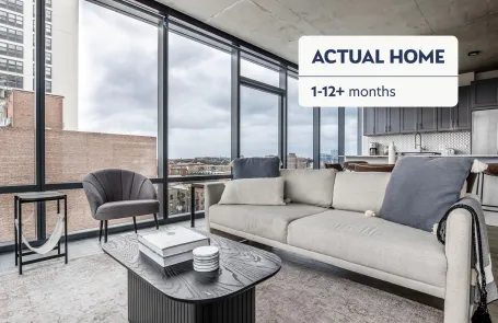 2 Bedroom Lakeview Apartment