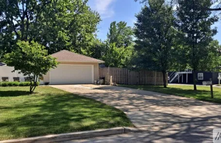 3 Bedroom Rolling Meadows Single Family