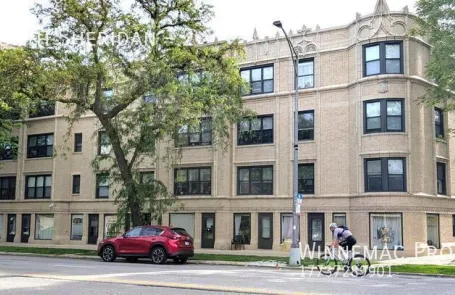 2 Bedroom Rogers Park Apartment