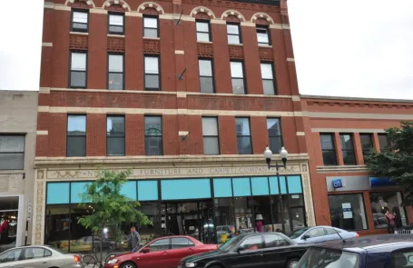 2 Bedroom Wicker Park Apartment