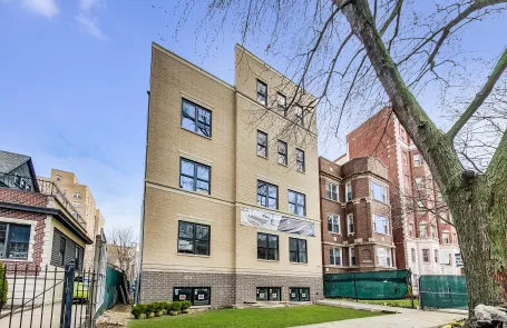6 Bedroom Hyde Park Apartment