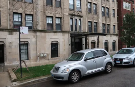 2 Bedroom Rogers Park Apartment