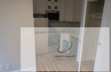 Studio Uptown Apartment