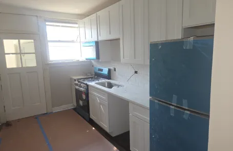 2 Bedroom Ravenswood Apartment