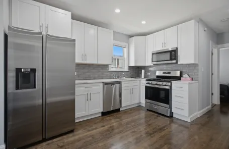 2 Bedroom Montclare Apartment