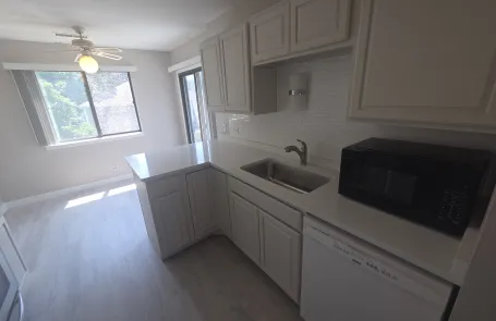 2 Bedroom Schaumburg Apartment