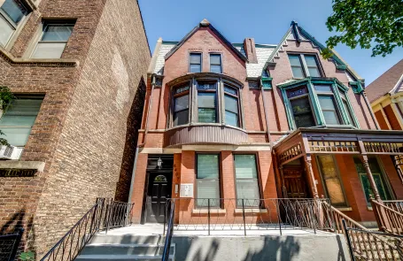 4 Bedroom Hyde Park Apartment
