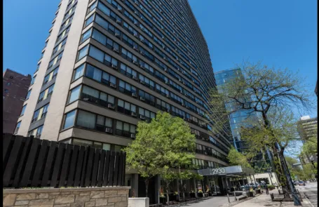 1 Bedroom Lakeview Apartment