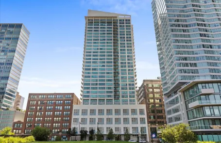 1 Bedroom Printer's Row Apartment