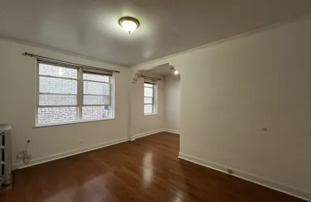 Studio Uptown Apartment