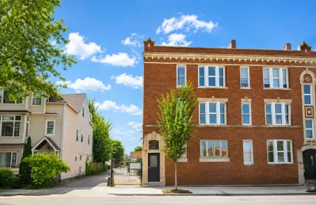 2 Bedroom Humboldt Park Apartment