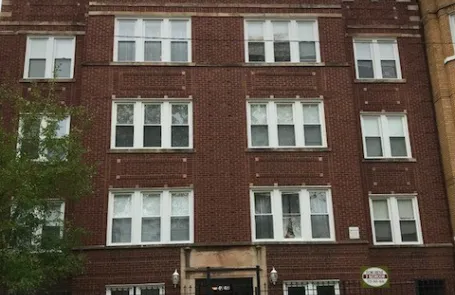 3 Bedroom Albany Park Apartment