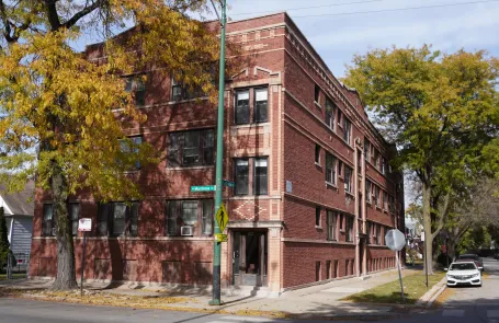 1 Bedroom Portage Park Apartment