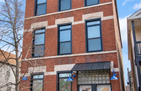 1 Bedroom Pilsen Apartment