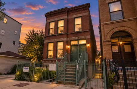 1 Bedroom Humboldt Park Apartment