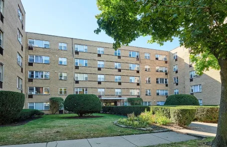 2 Bedroom West Ridge Apartment