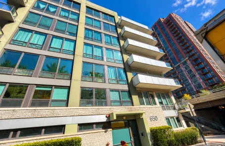 2 Bedroom Fulton Market Apartment