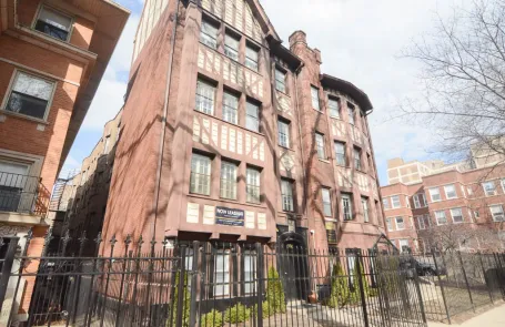 Studio Edgewater Apartment