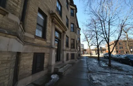 1 Bedroom Wrigleyville Apartment