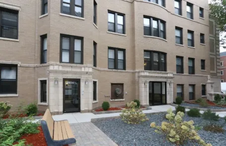 Studio Ravenswood Apartment