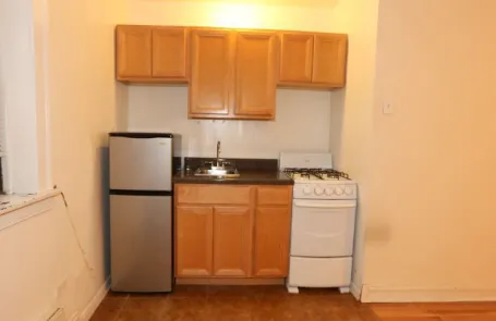 Studio Ravenswood Apartment