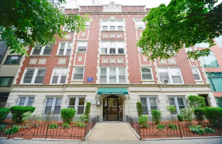 Studio Lakeview Apartment