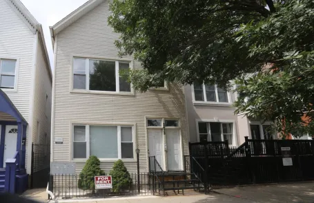 3 Bedroom Lincoln Park Apartment