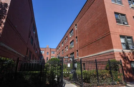 Studio Edgewater Apartment