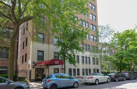 Studio Uptown Apartment