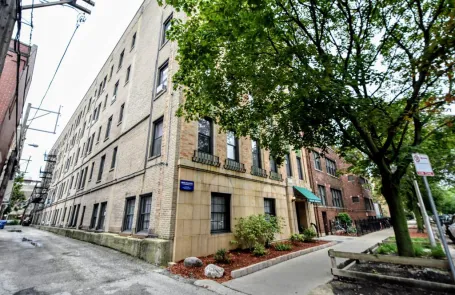 Studio Lakeview Apartment