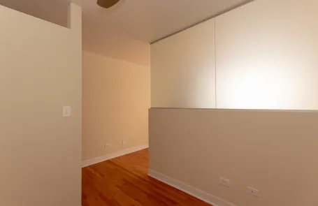 Studio Lincoln Park Apartment