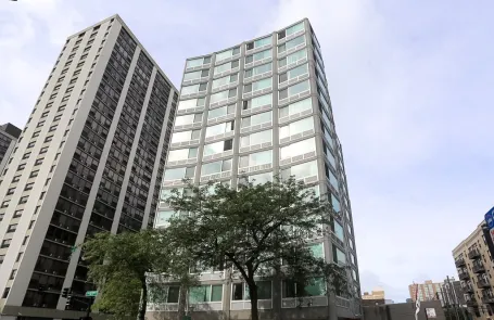 1 Bedroom Uptown Apartment