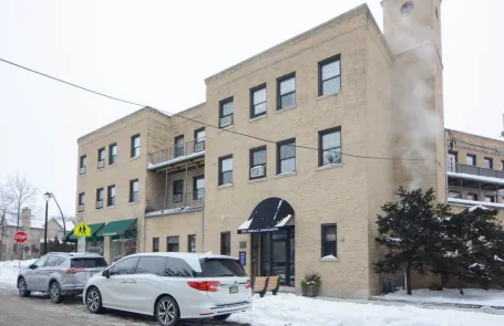 1 Bedroom Highland Park Apartment