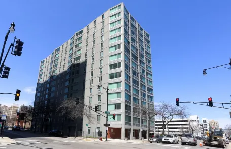 1 Bedroom Uptown Apartment