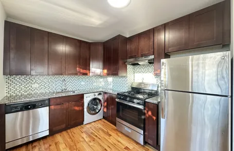 1 Bedroom Winnetka Apartment