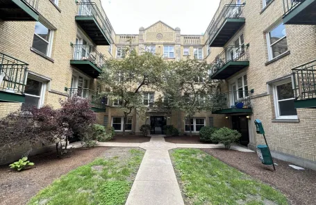 Studio Lakeview Apartment
