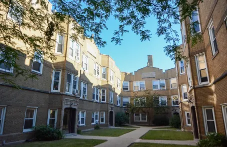 1 Bedroom Portage Park Apartment