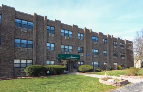 1 Bedroom Highland Park Apartment