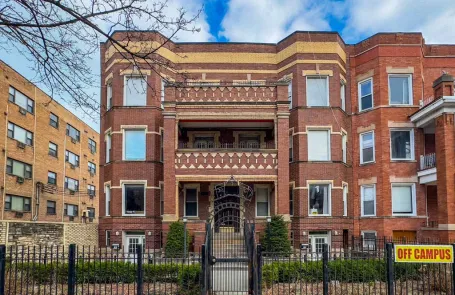 4 Bedroom Rogers Park Apartment