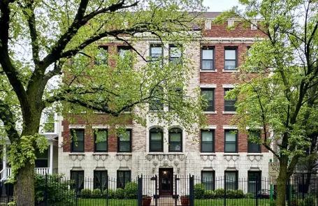 Studio Ravenswood Apartment